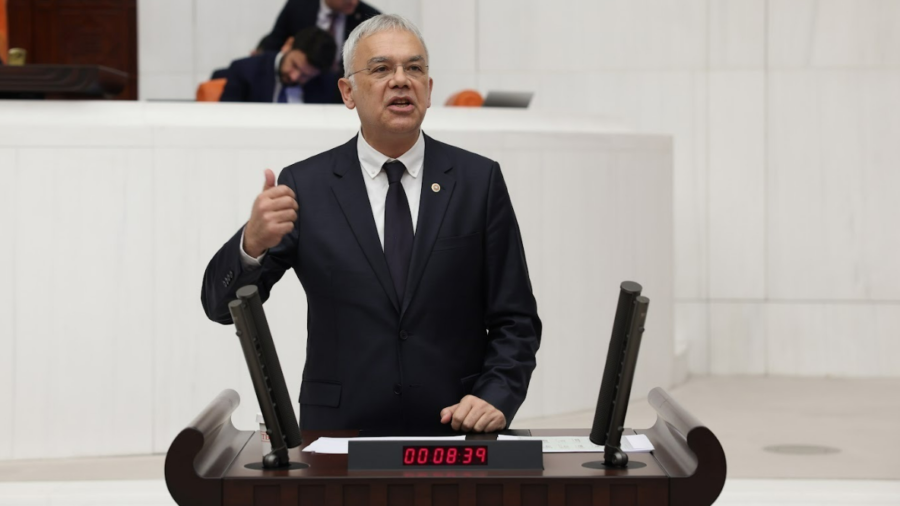 Kayıhan Pala