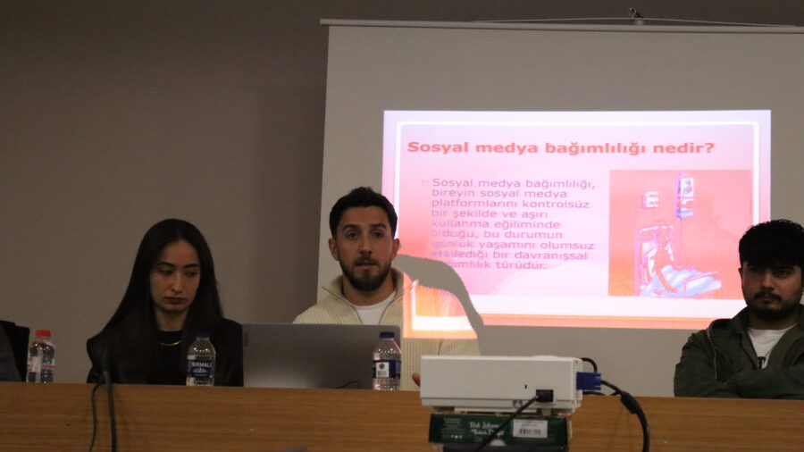 Van’da Sosyal Psikoloji Paneli Düzenlendi
