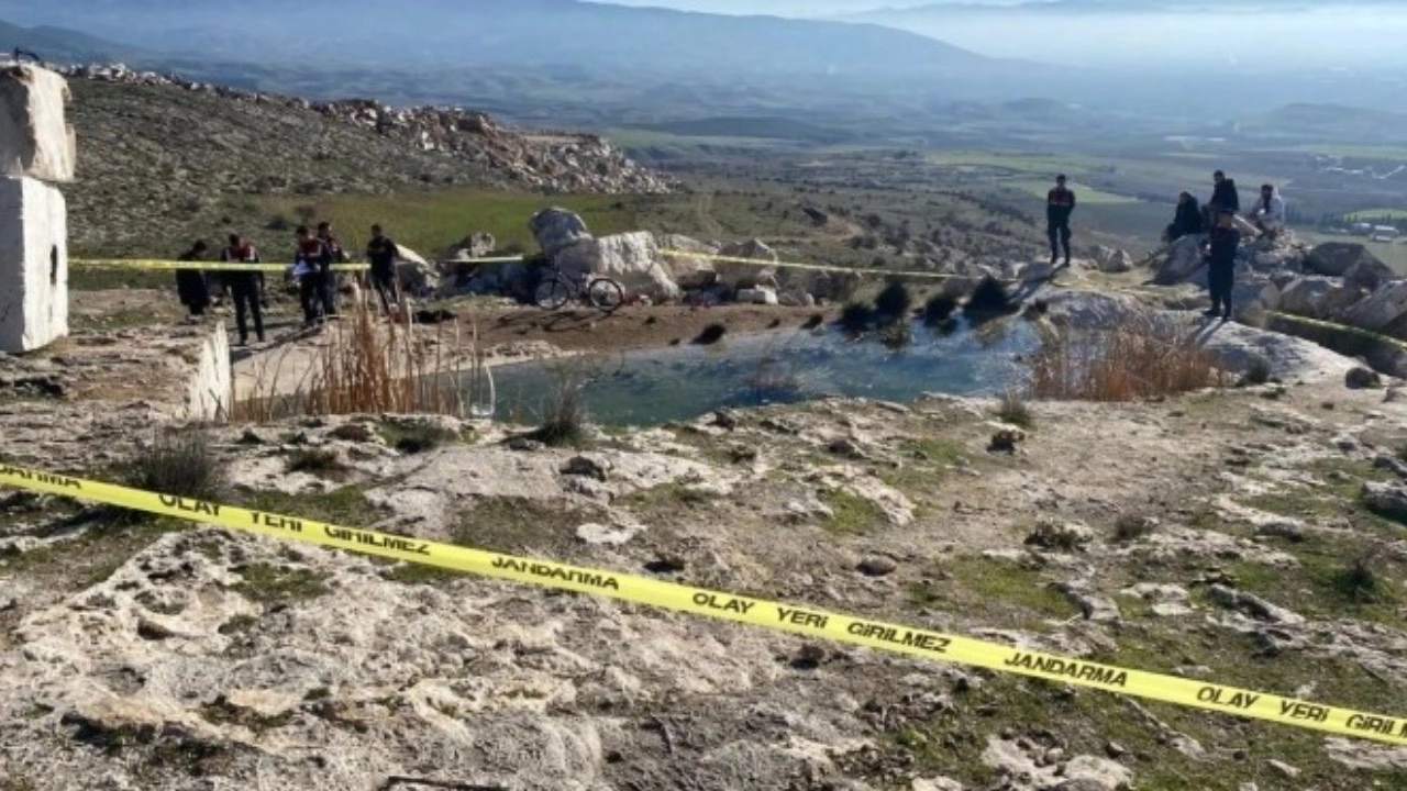 Manisa'da Su Dolu Çukura Düşen İki Kuzen Hayatını Kaybetti