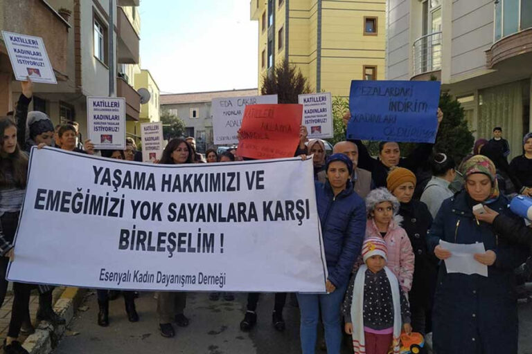 Çocuklar Şiddet Döngüsünün İçinde Büyüyor